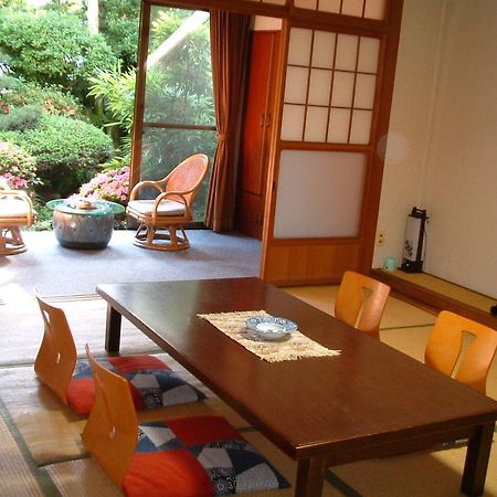 Ureshino Onsen Shoen Hotel Екстериор снимка
