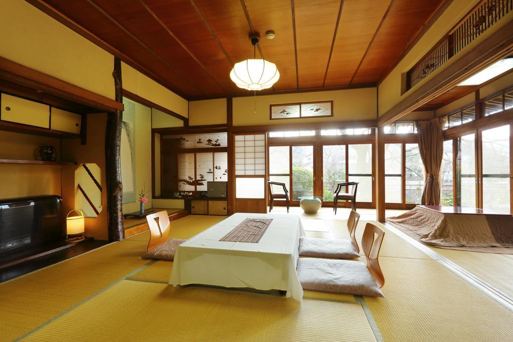 Ureshino Onsen Shoen Hotel Екстериор снимка